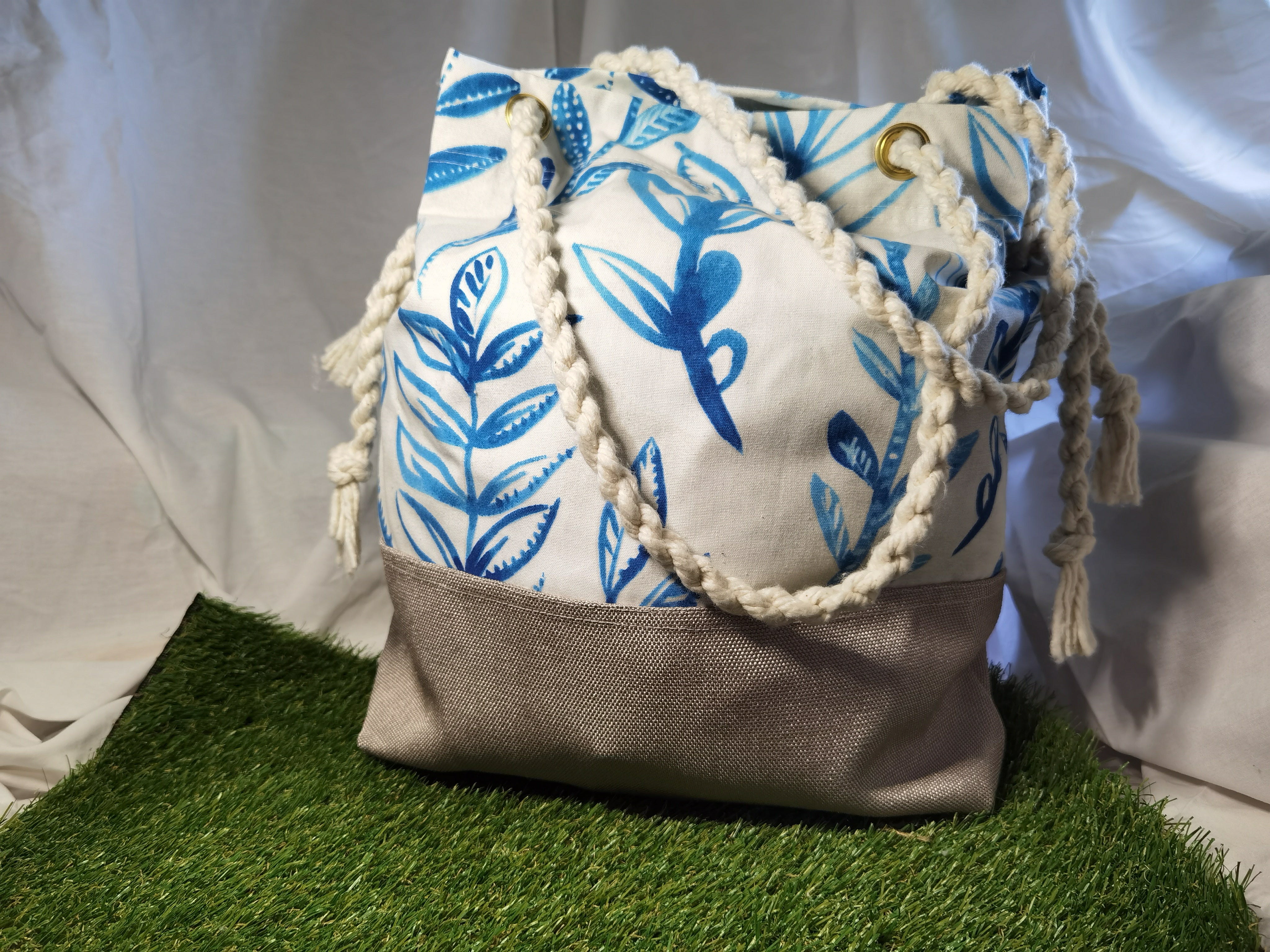 Tote Blue Leaves